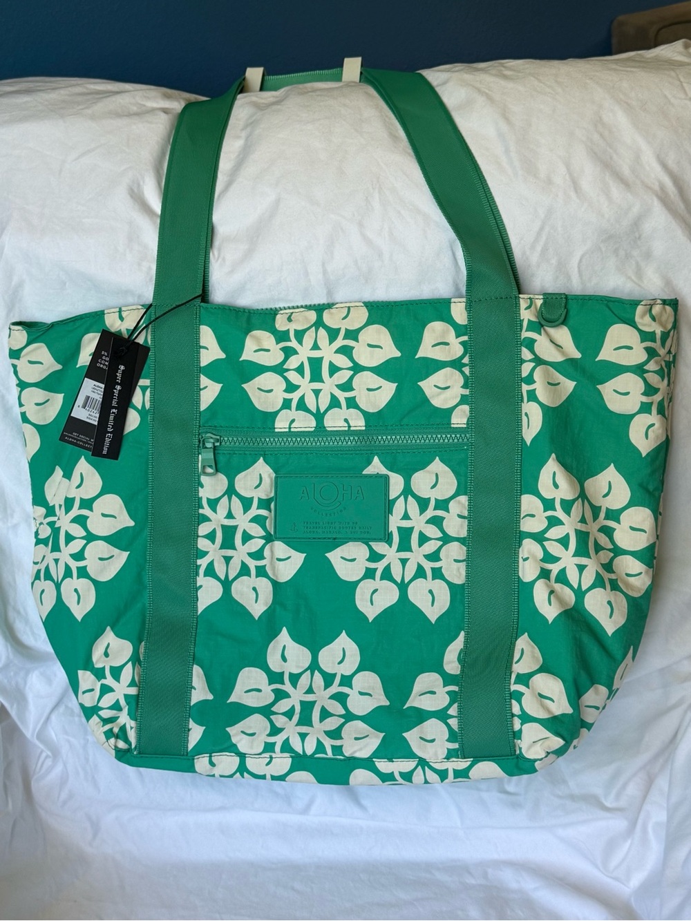 NWT ALOHA Collection Hilo Grove Zipper Tote Bag Big Show Exclusive Sold Out